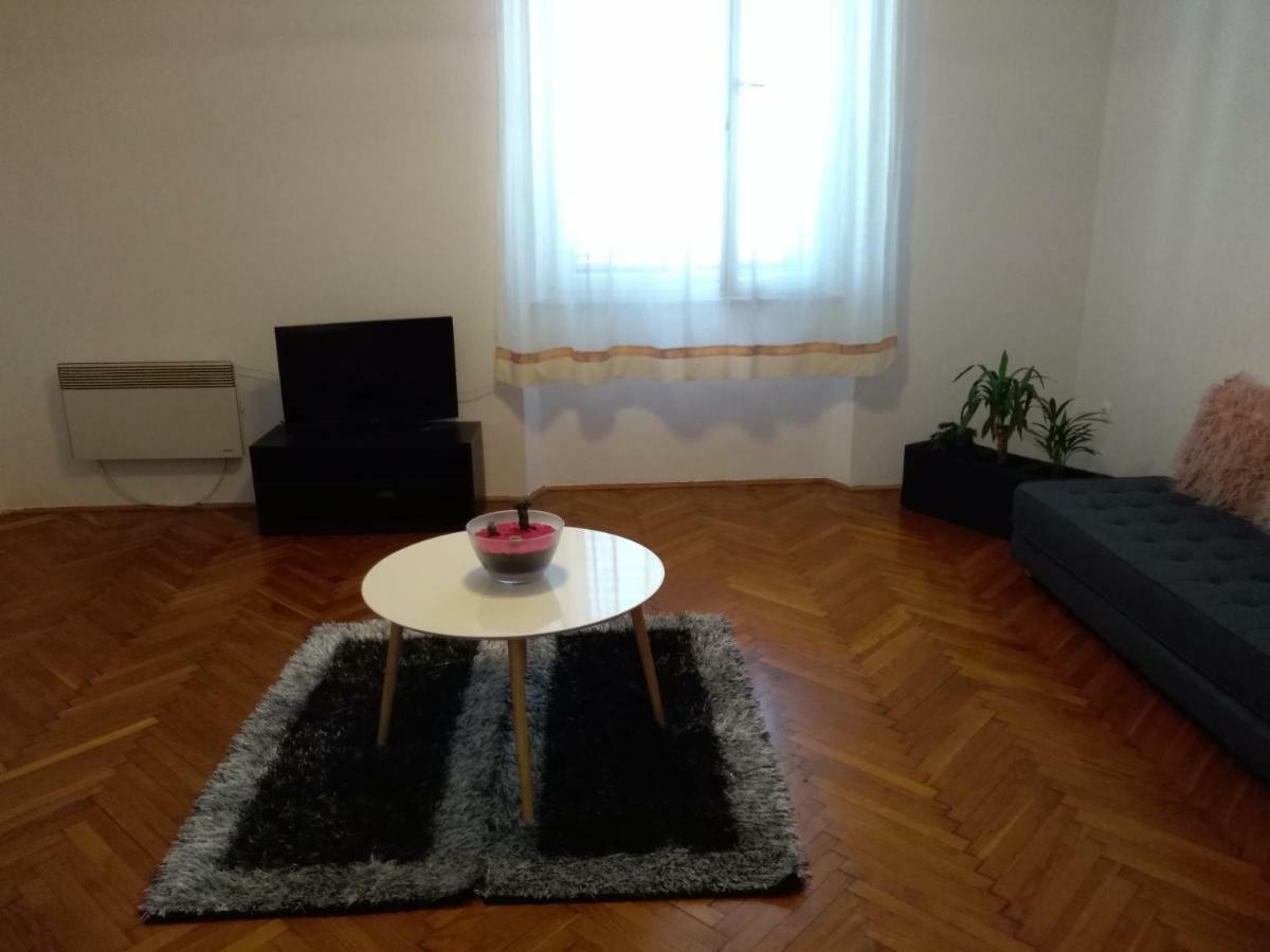 Apartment Giardino Rijeka Buitenkant foto